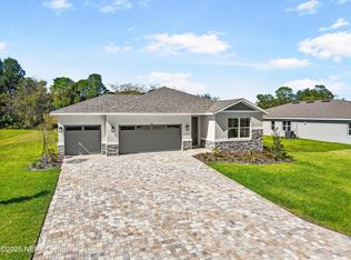 9211 Players Dr, Weeki Wachee, FL 34613