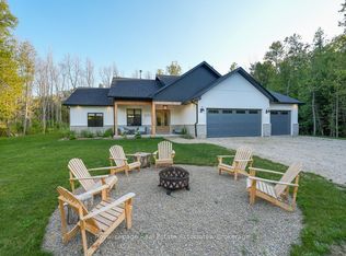 18 Tamarac Rd, South Bruce Peninsula, ON N0H2T0