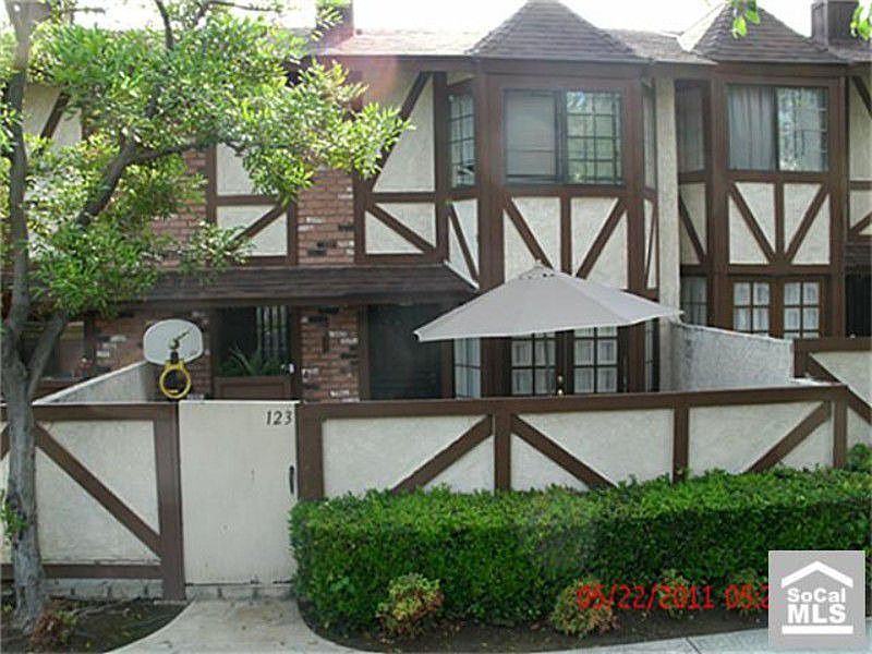 1st image of 123 Greenbriar Ln