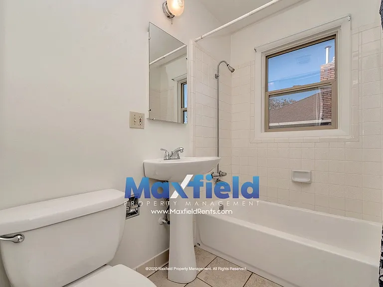 2506 S Douglas St — Photo 9