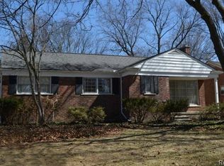 575 Merritt Ln, Birmingham, MI 48009