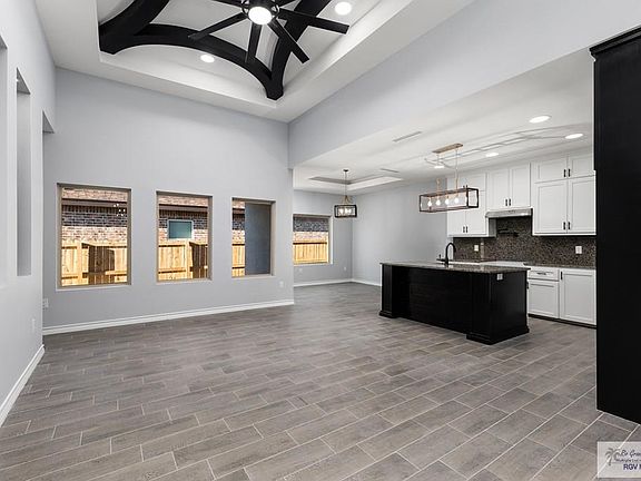 3rd image of 1271 Bridle Way
