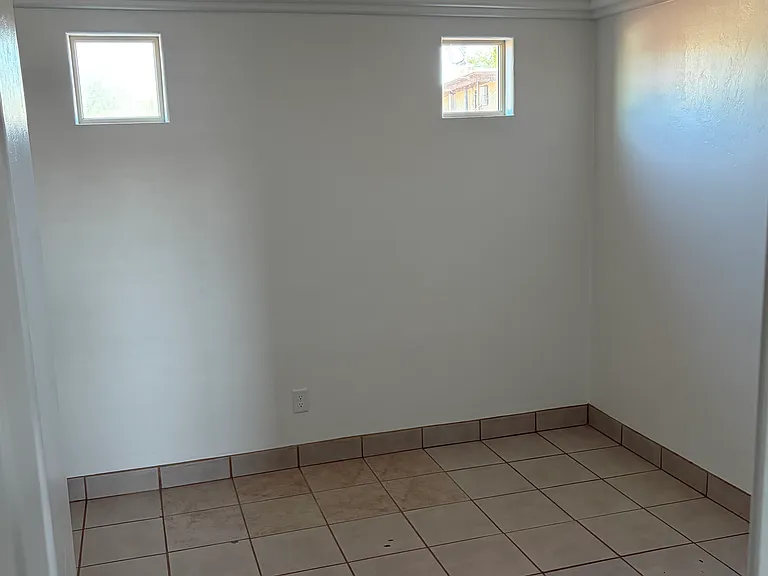 1611 W Delaware St — Photo 12