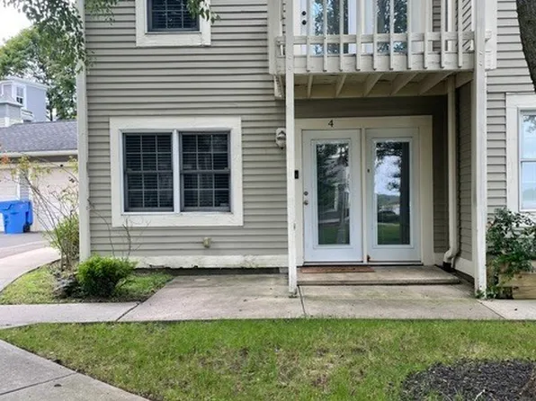 750 Quinnipiac Ave #4, New Haven, CT 06513