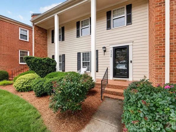 6724 Constitution Ln, Charlotte, NC 28210