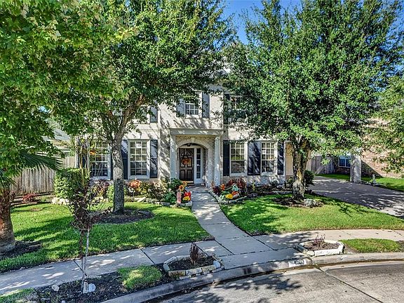 2nd image of 4303 Towering Oak Ct