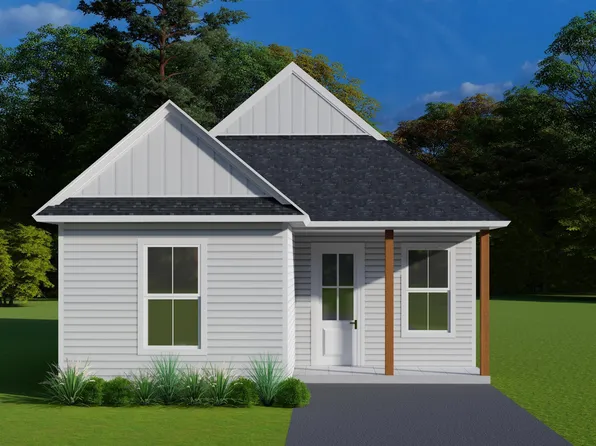 409 S Iberville Ave, Gonzales, LA 70739