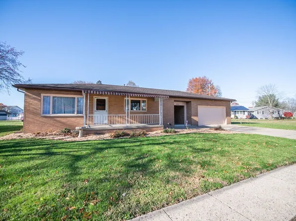 642 Jordan Dr NW, New Philadelphia, OH 44663