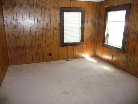 3rd image of 5428 Carey Ave
