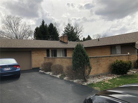 2nd image of 150 W Dwight Dr