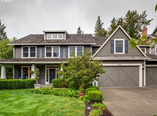 2775 NW Robinia Ln, Portland, OR 97229