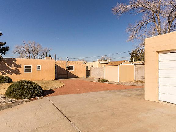 2nd image of 2318 Cardenas Dr NE