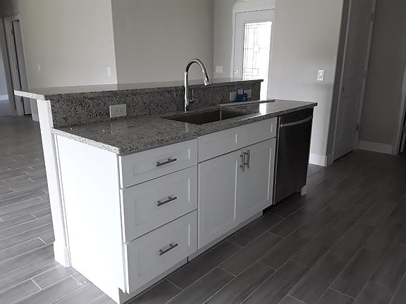 2nd image of 1277 Buffing Cir SE