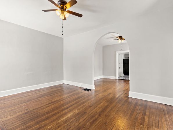 lexington-kentucky-77559438 picture