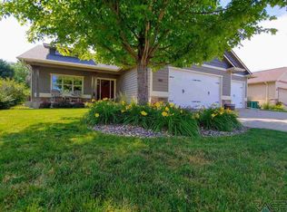 905 N Dubuque Ave, Sioux Falls, SD 57110