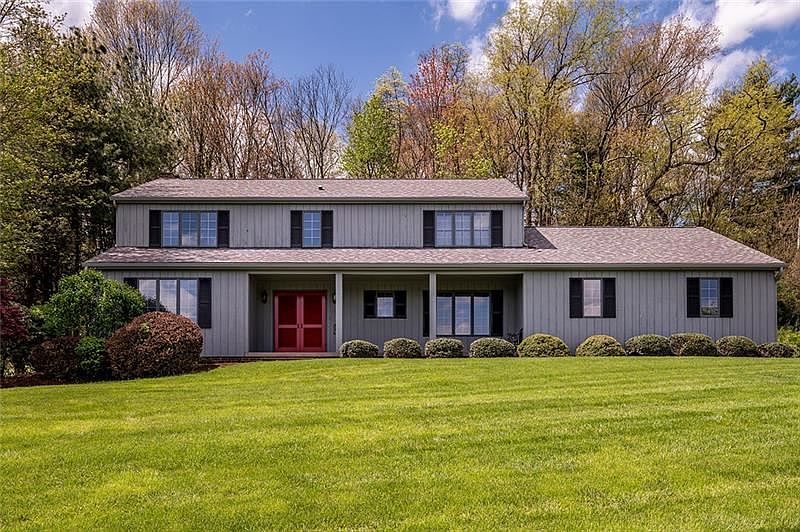 1st image of 336 Elm Dr