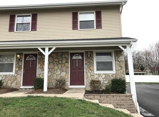 630 Yale Blvd, Saint Charles, MO 63301