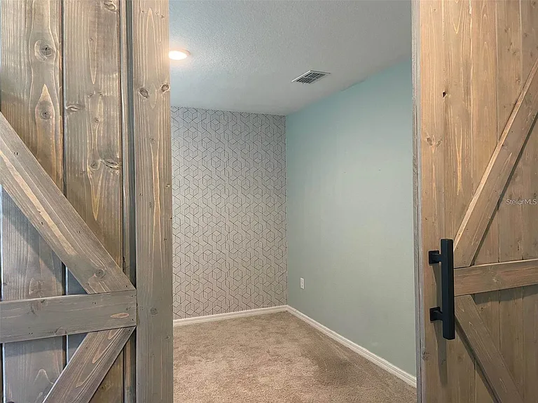 1682 Bay Breeze Dr — Photo 33