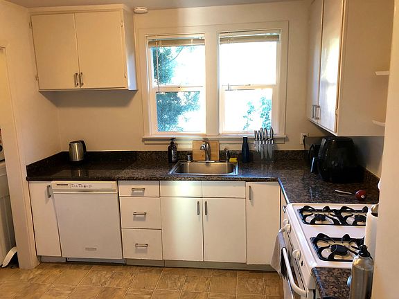 Kitchen with Dishwasher