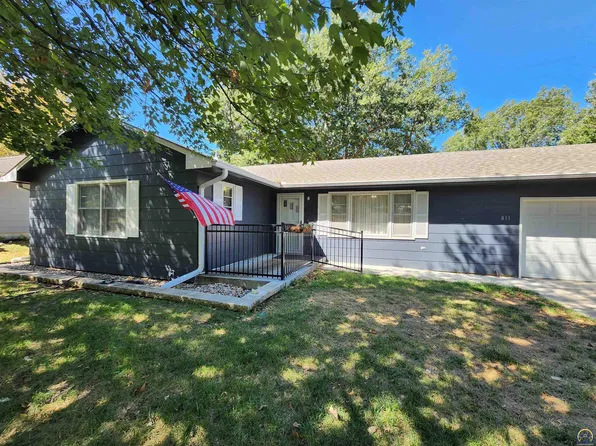811 Homewood St, Emporia, KS 66801