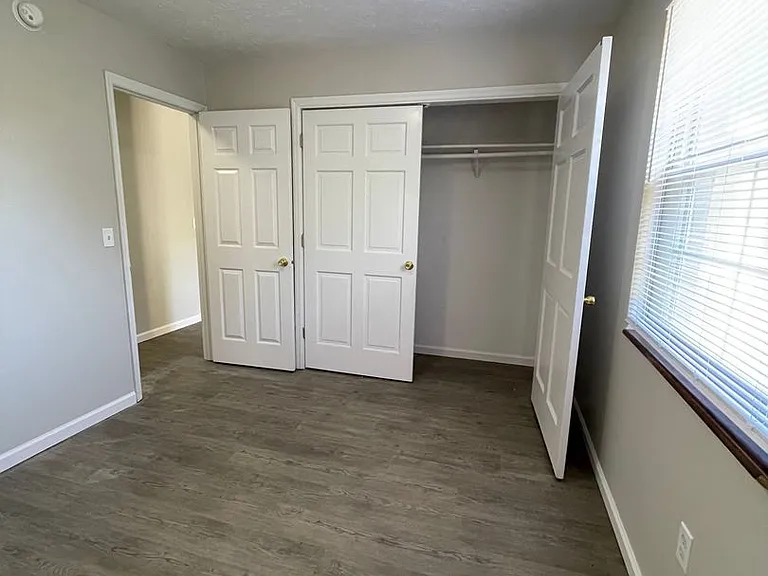 Ironwood Apartments — Photo 8