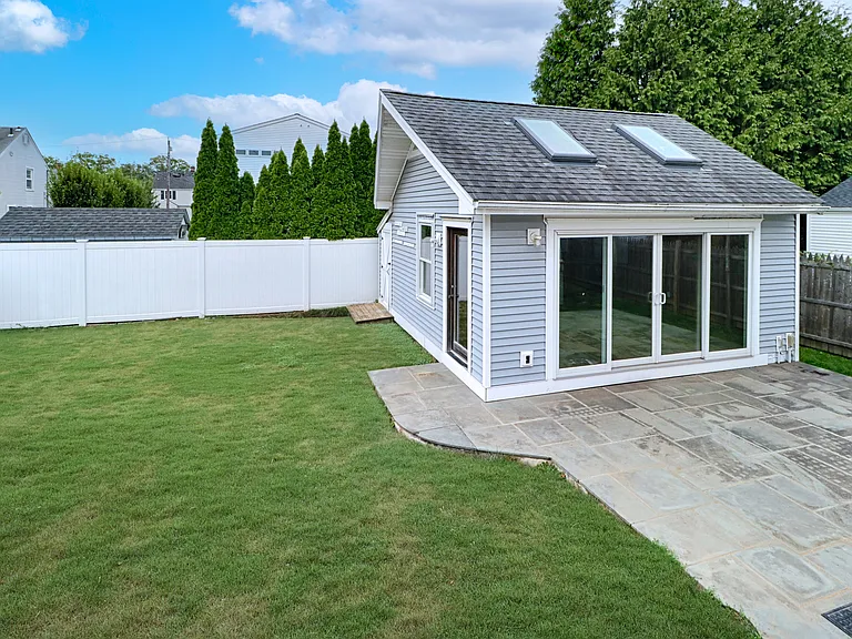 316 Reef Rd — Photo 10