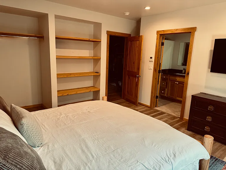 308 Lion St — Photo 13