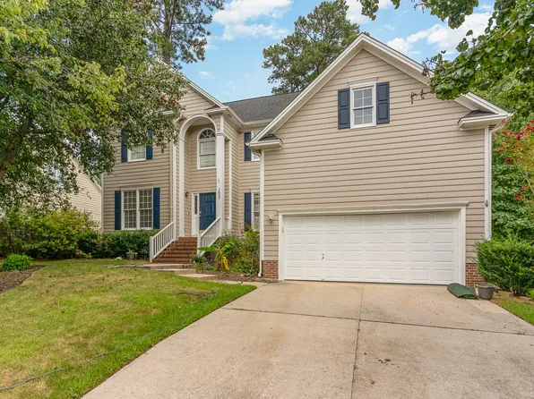 203 Brook Creek Dr, Cary, NC 27519