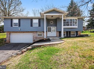 1270 Glendale Rd, York, PA 17403