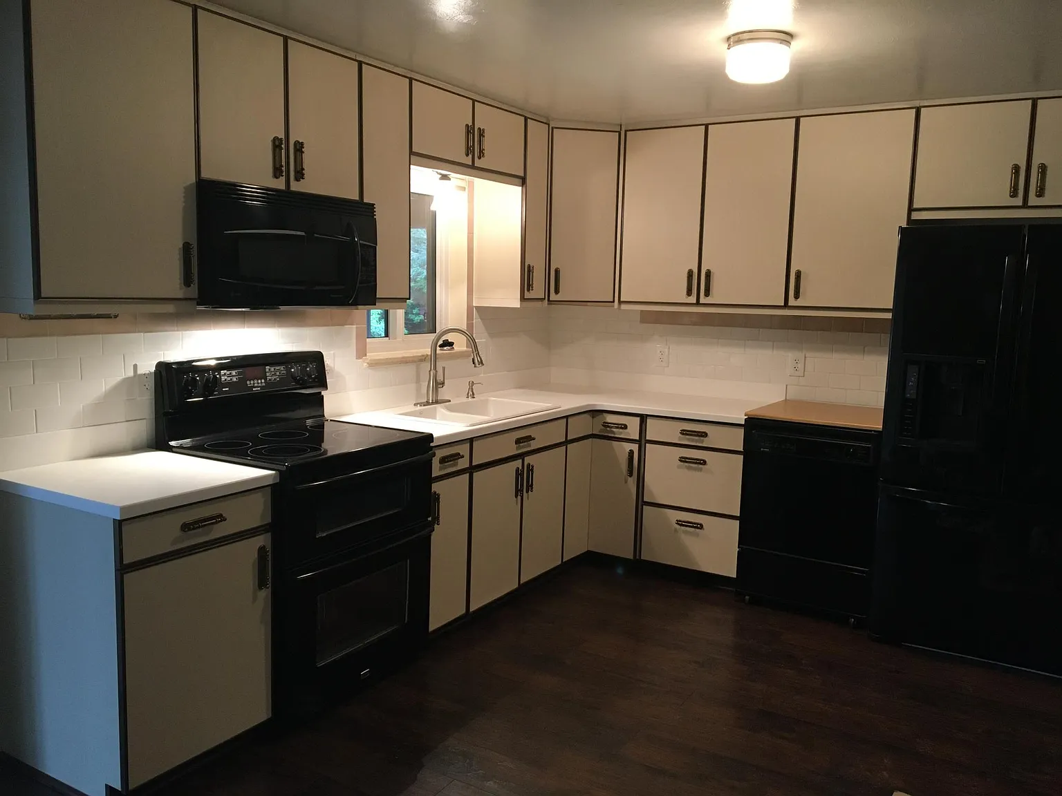 6197 Dudley Ct — Photo 4