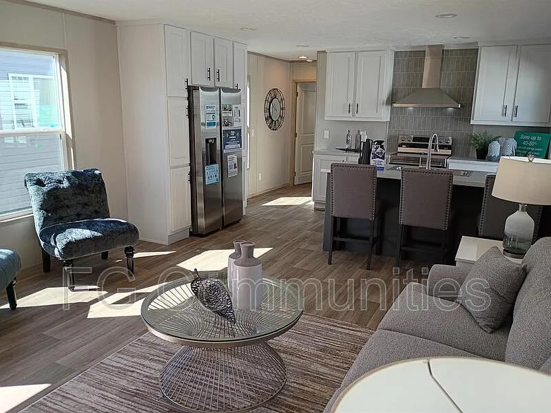 3 bed, 2.0 bath, $1,495 — Photo 4