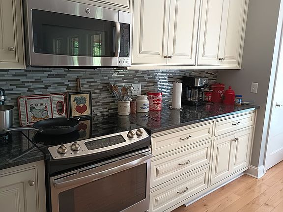 Kitchen granite countertops cabinets