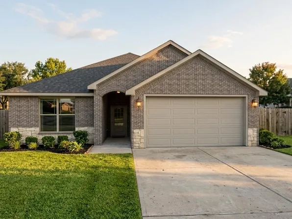 7037 25th St, Lubbock, TX 79407