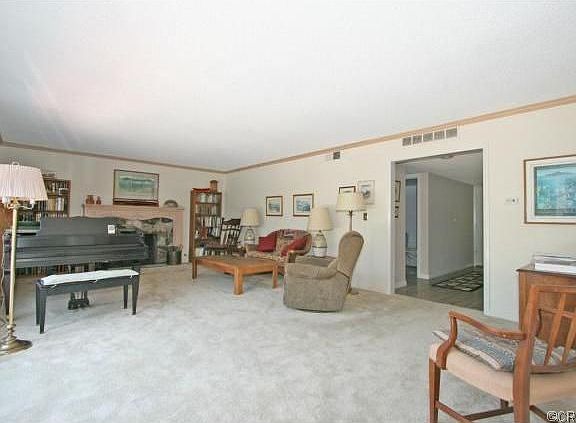 4th image of 7851 E Berner St
