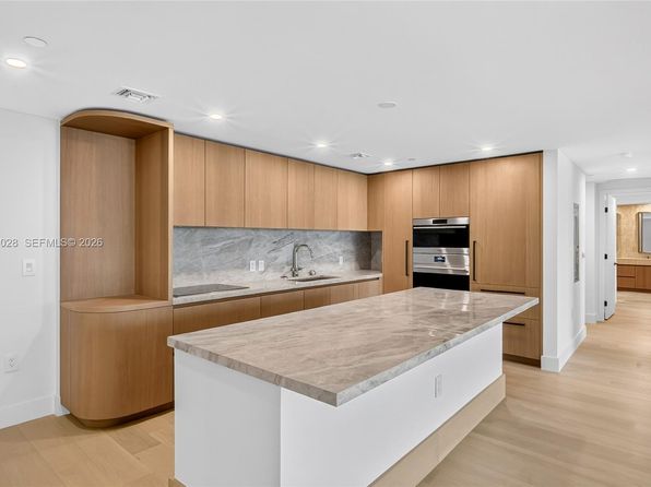 1176 97th St Unit 501