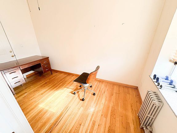 3rd image of 178 West St #2