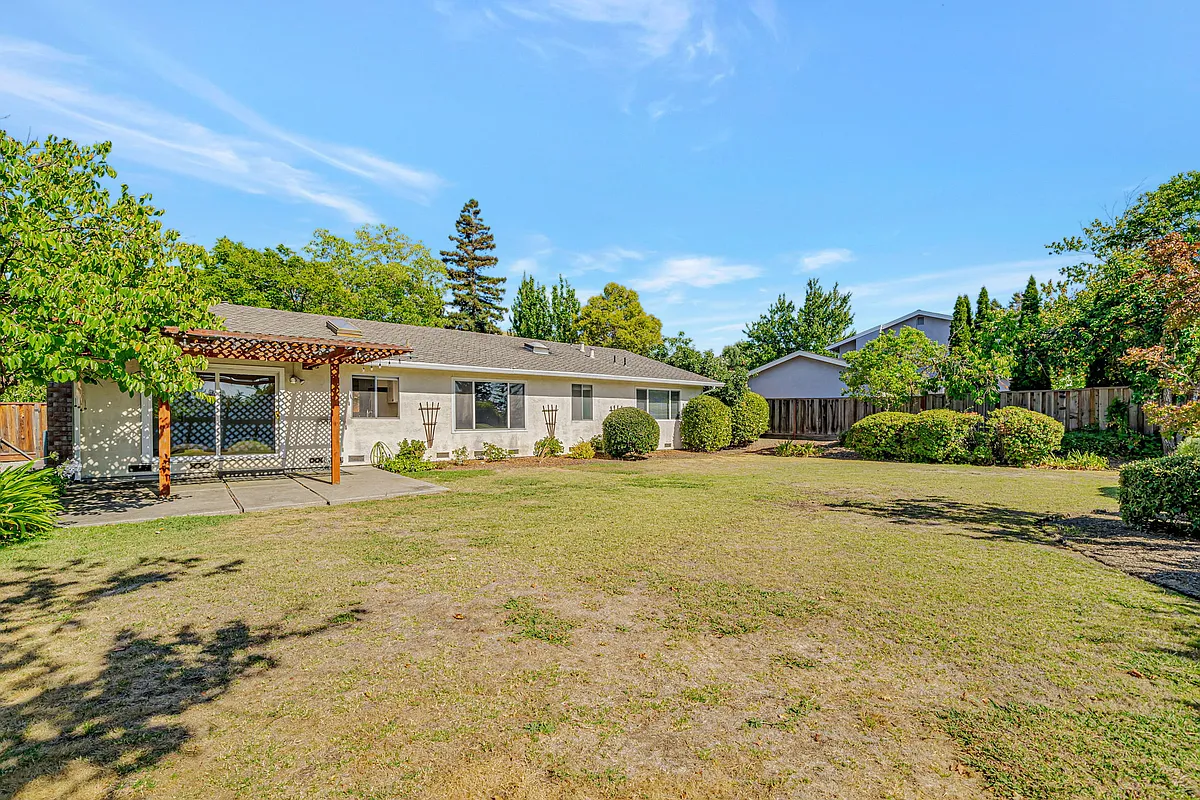 Building Photo - 342 Borica Pl