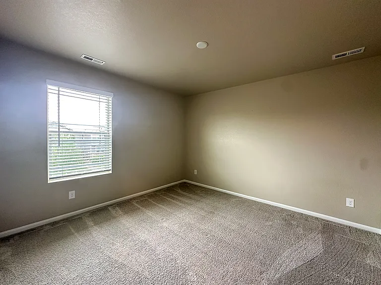 17440 Springfield Dr — Photo 41