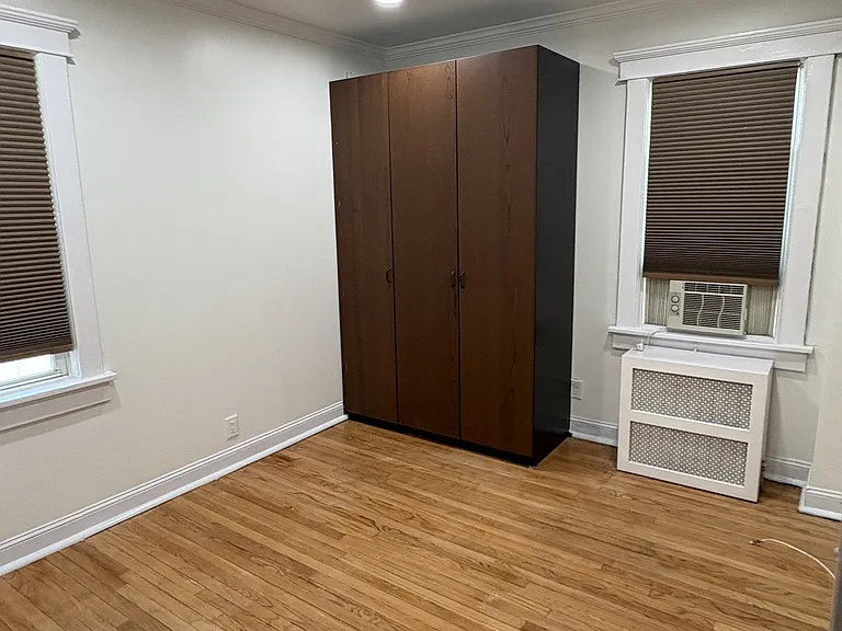 35 Lewis Pl #1 — Photo 10