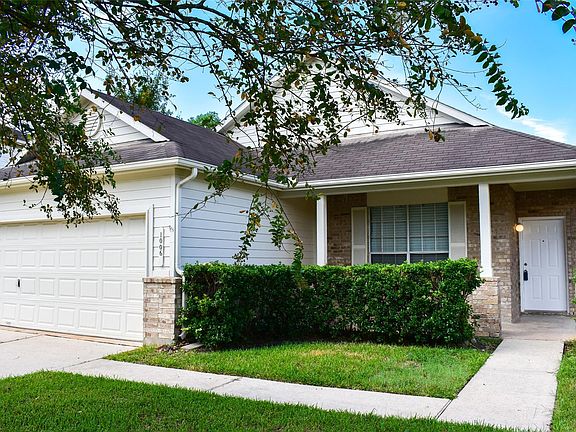 3rd image of 1006 Addison Park Ln