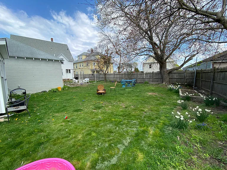 8 Trafford St #2 — Photo 26