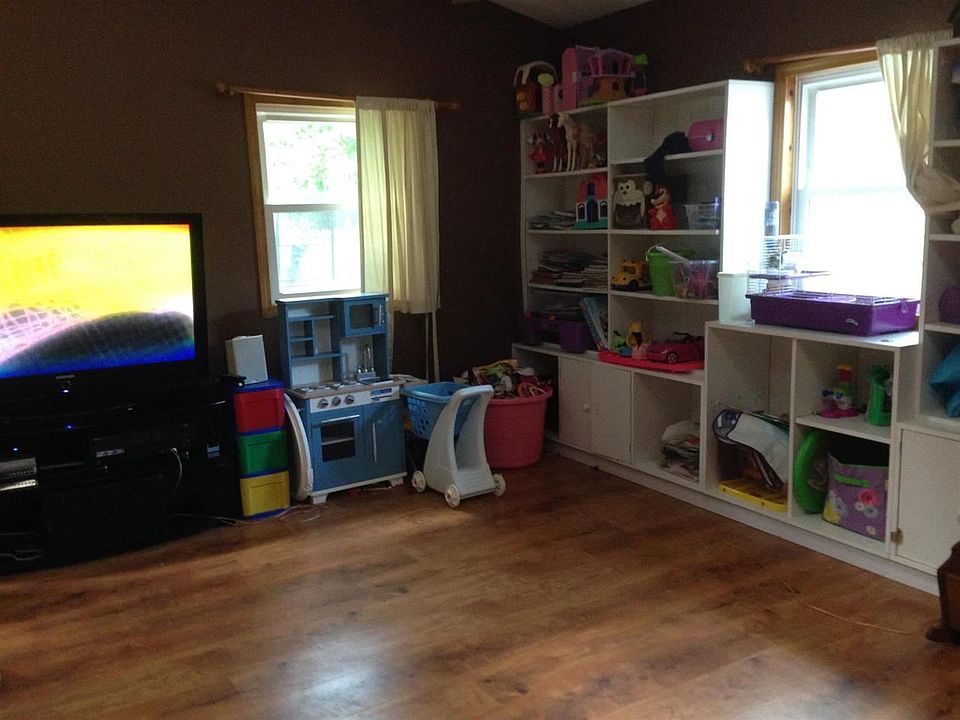 1st image of 1005 Pinehurst Dr