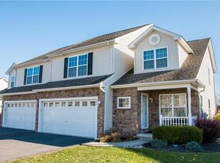 860 Fieldstone Trl, Easton, PA 18040