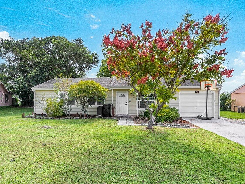 1st image of 2037 SE Parkwood Circle