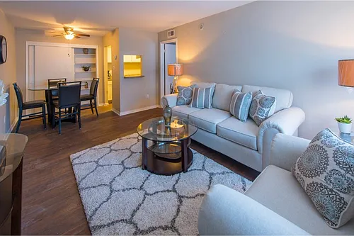 Allure Apartments Photo 1