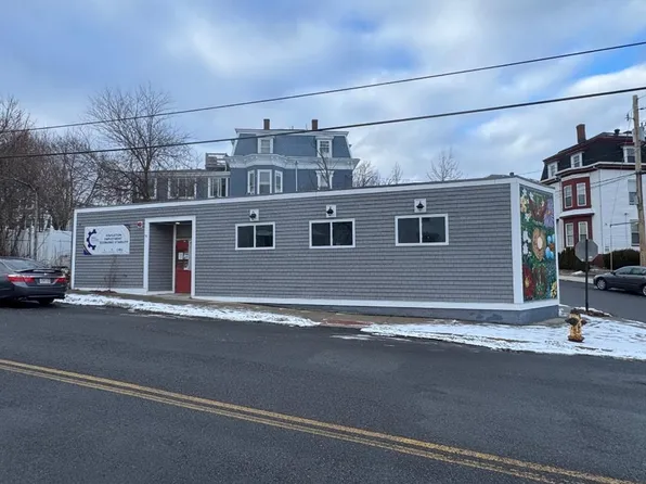 301 Washington St, Haverhill, MA 01832