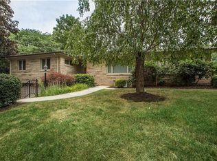 2362 Berkshire Dr, Pittsburgh, PA
