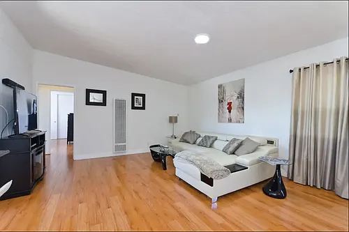 Norton Ave Photo 1