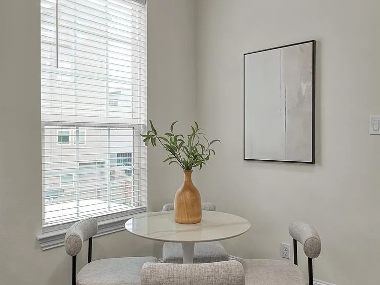 1701 Summer St — Photo 17