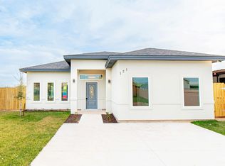 121 Richard Raymond Rd, Laredo, TX 78046